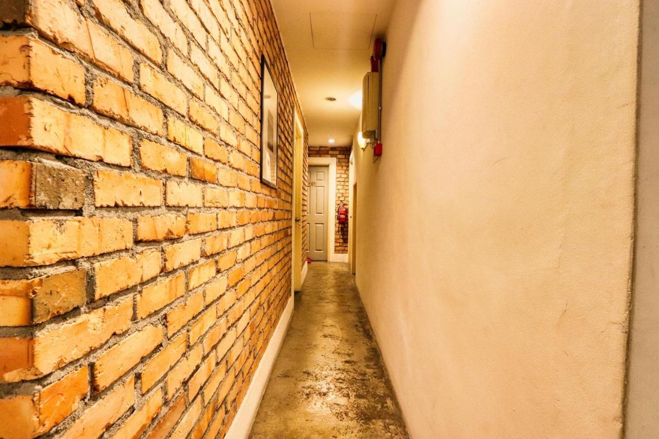 Bata Merah Boutique Hotel Бантинг Экстерьер фото